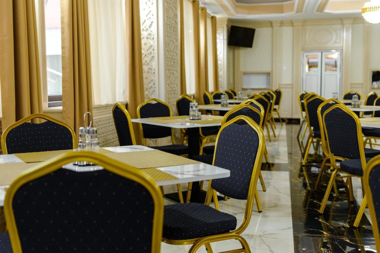 فندق Little Orient Brăila المظهر الخارجي الصورة
