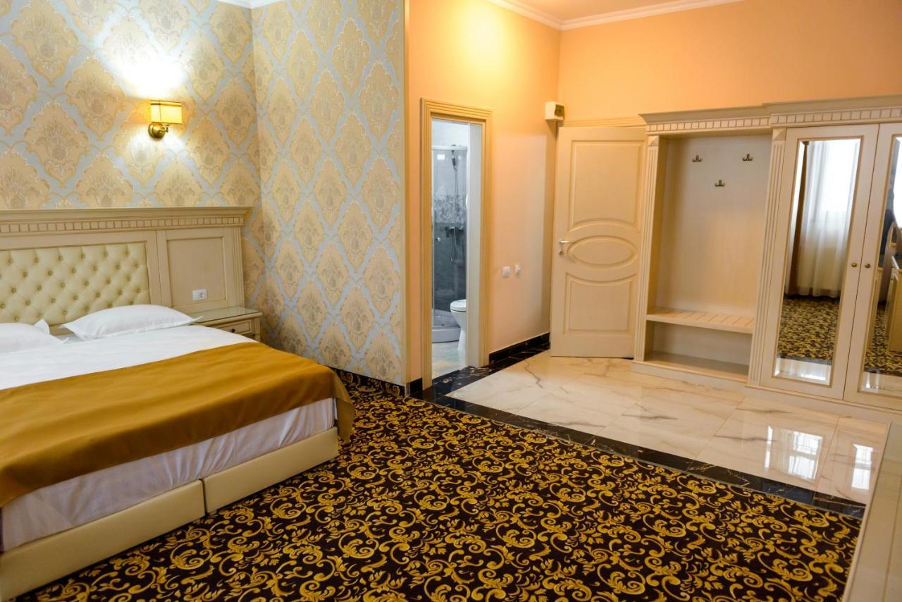 فندق Little Orient Brăila المظهر الخارجي الصورة